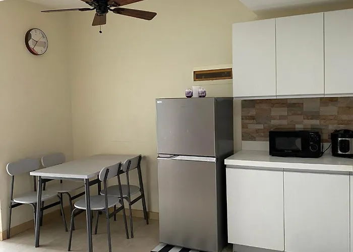 Family King Studio Suite